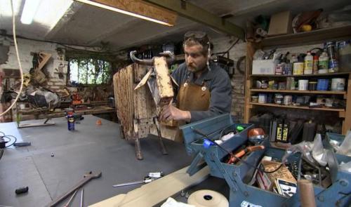 Kalbut, un artiste sculpteur culotté ! 