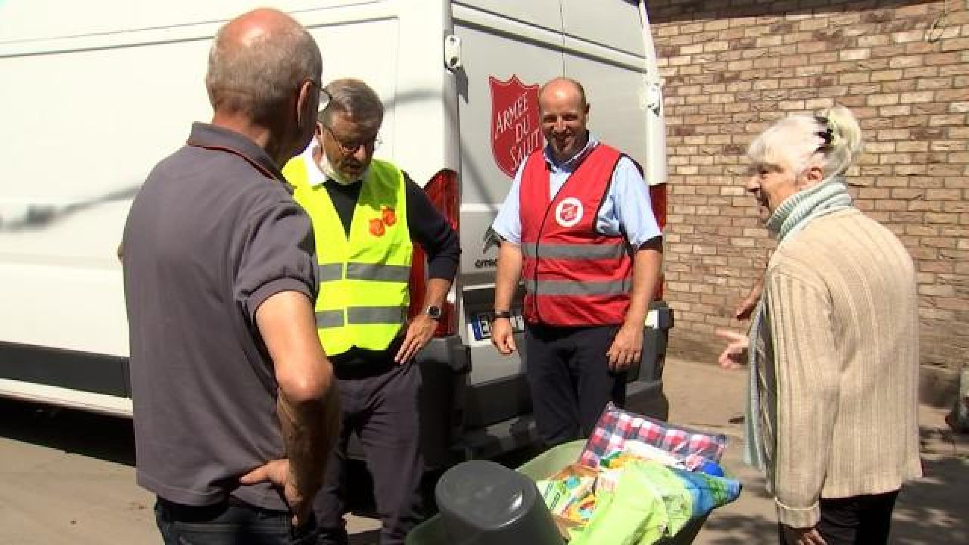 L'Armée du Salut sur le front des inondations