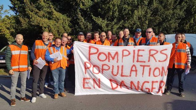 La colère des pompiers ne s’éteint pas