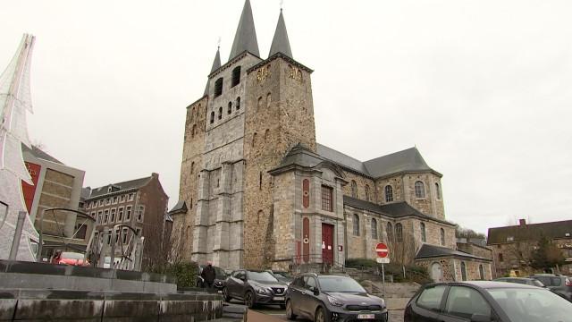 La collégiale d'Amay attaquée par des insectes mangeurs de bois 