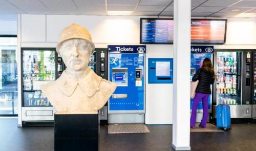 La SNCB va installer des distributeurs de masques en tissu dans 80 gares