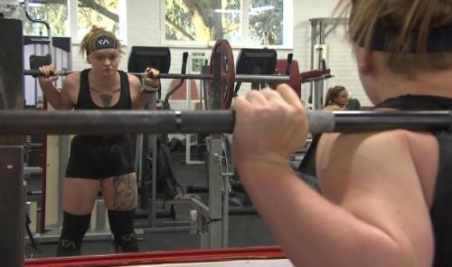 Laura Delava, championne de Belgique de powerlifting, est décédée à l'âge de 18 ans