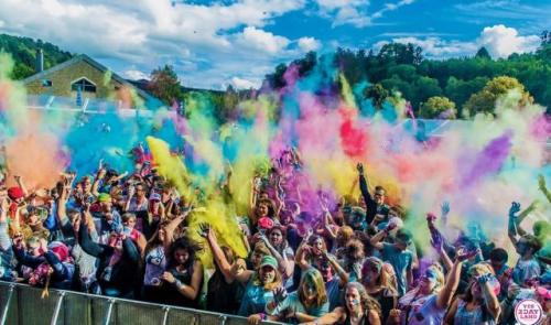 Le festival Yes2DayLand offre un spectacle aux enfants