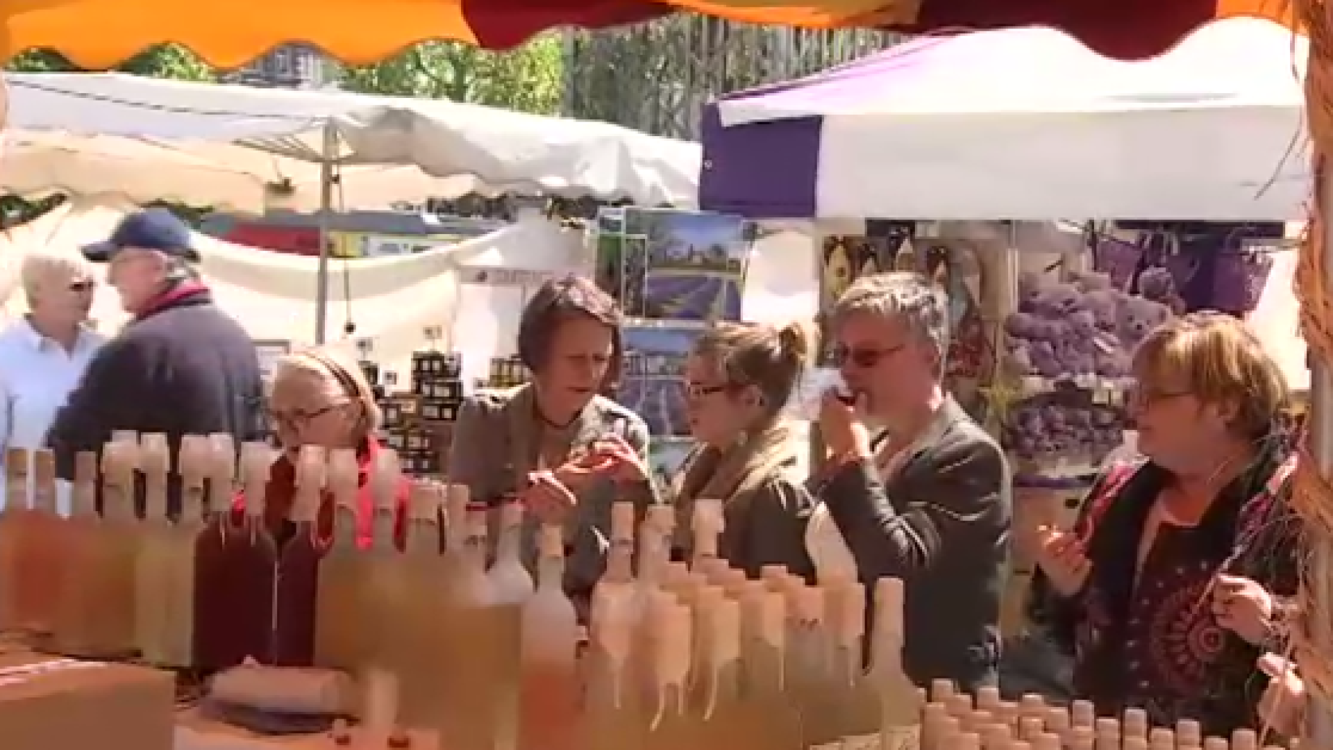 Le Marché Provençal de la Place Saint Lambert 