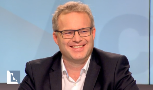 Le ministre Philippe Henry sous protection policière 