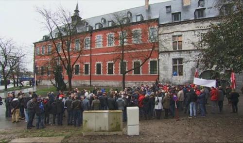Le personnel de Publifin manifeste à Namur 