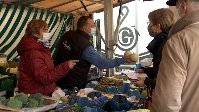 Le petit marché hebdomadaire de Couthuin séduit toujours!