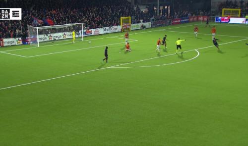Le RFC Liège fait chuter le leader Deinze 1-0