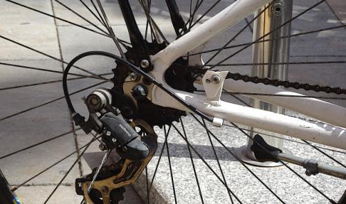 Le rond-point des Chiroux à Liège bloqué par des cyclistes ce vendredi