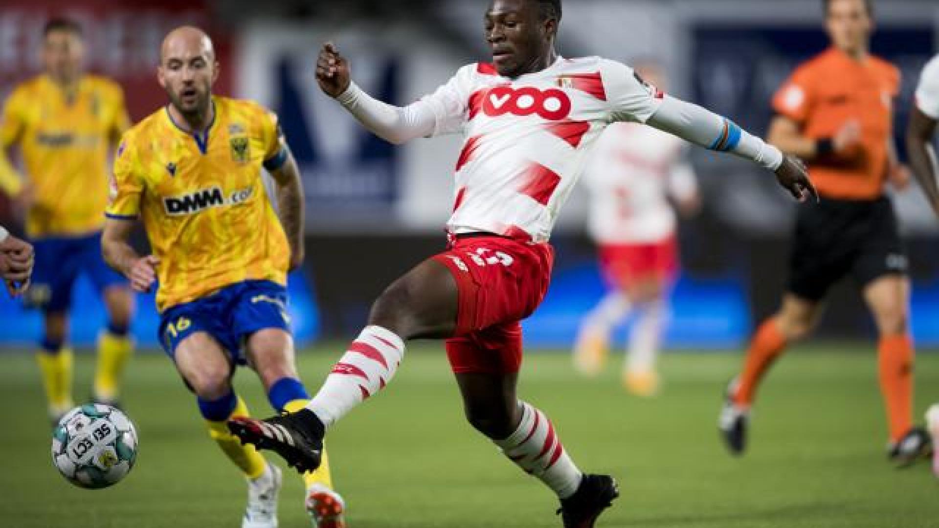 Le Standard, déforcé, en route vers Benfica