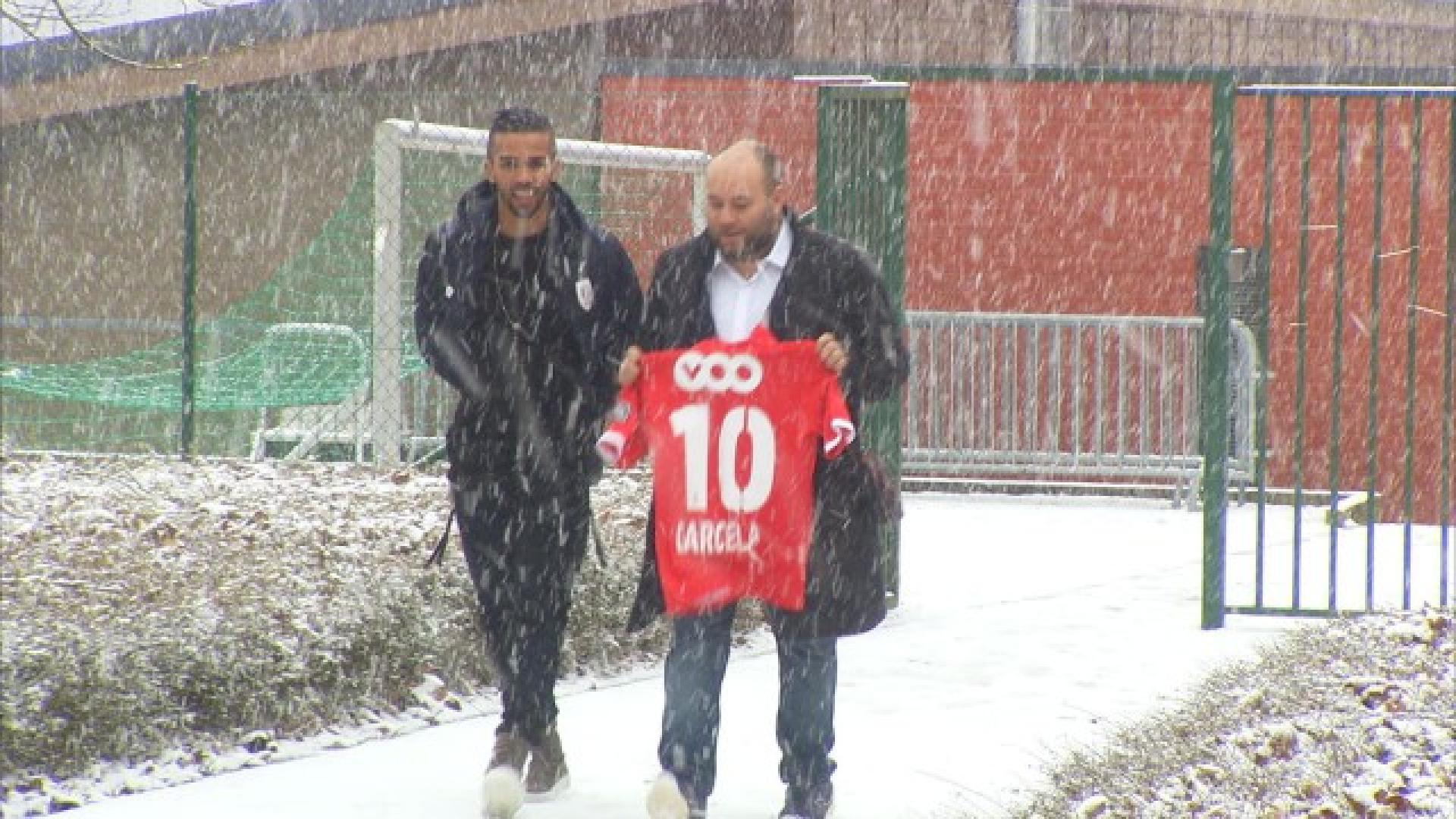 Le Standard présente Mehdi Carcela, même si...