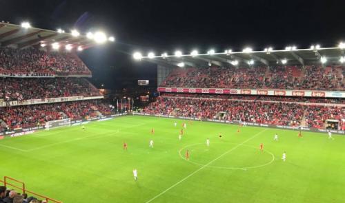 Le Standard s'incline lourdement à domicile face à Zulte Waregem