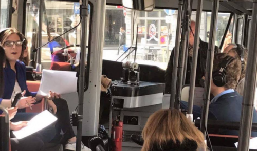 Le Studio Bus des étudiants en journalisme de l'Université de Liège