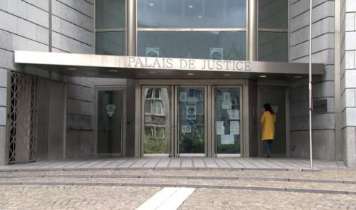 Des amendes pour non-respect du couvre-feu jugées irrecevables