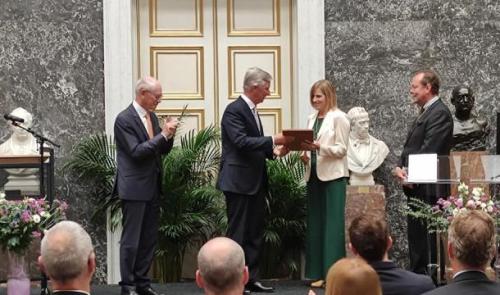 Les chercheurs liégeois Veerle Rots et Michaël Gillon ont reçu leur Prix Francqui