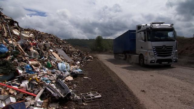 Les déchets des inondations stockés en quantité à Wandre