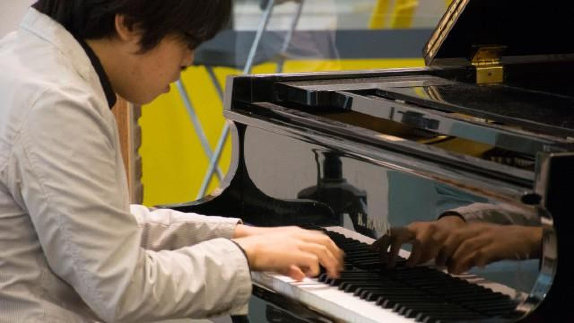 Les délicates Pauses Musicales de Midi à l'espace ULiège Opéra