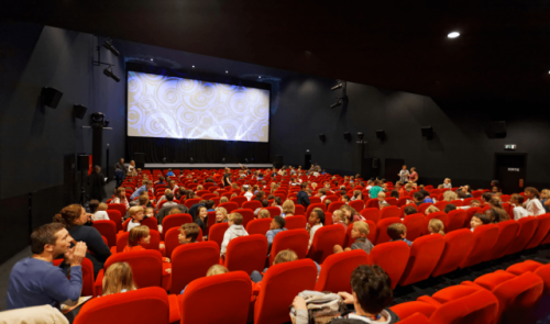 Les Grignoux ouvrent les portes de leurs salles de cinéma aux personnes sans CST