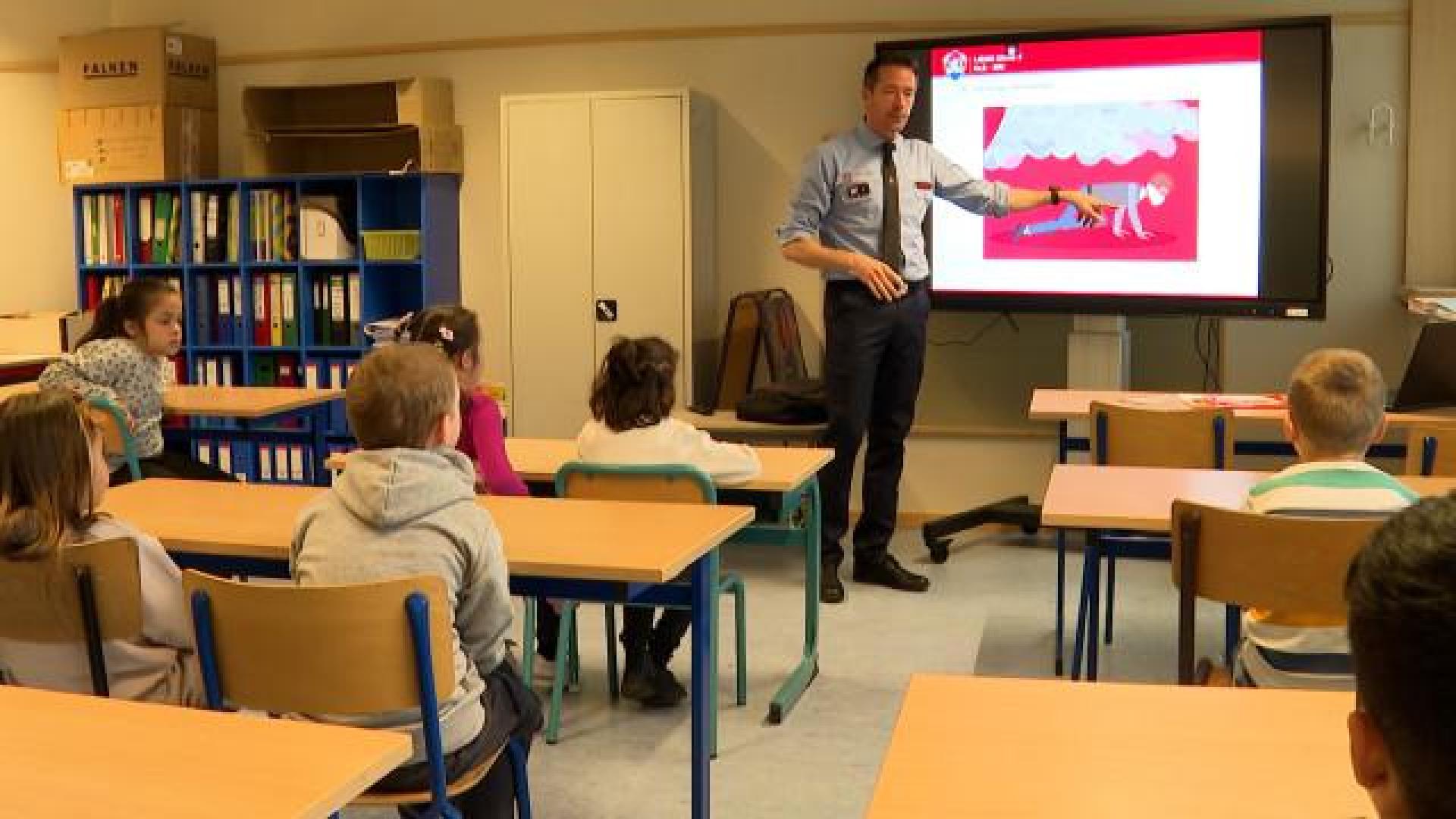 Les pompiers sensibilisent les écoles aux risques d'incendie domestique