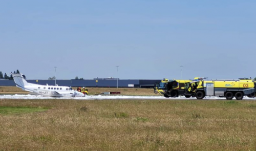 Liège Airport : Un avion de transport d'affaire atterrit sans son train d'atterrissage !