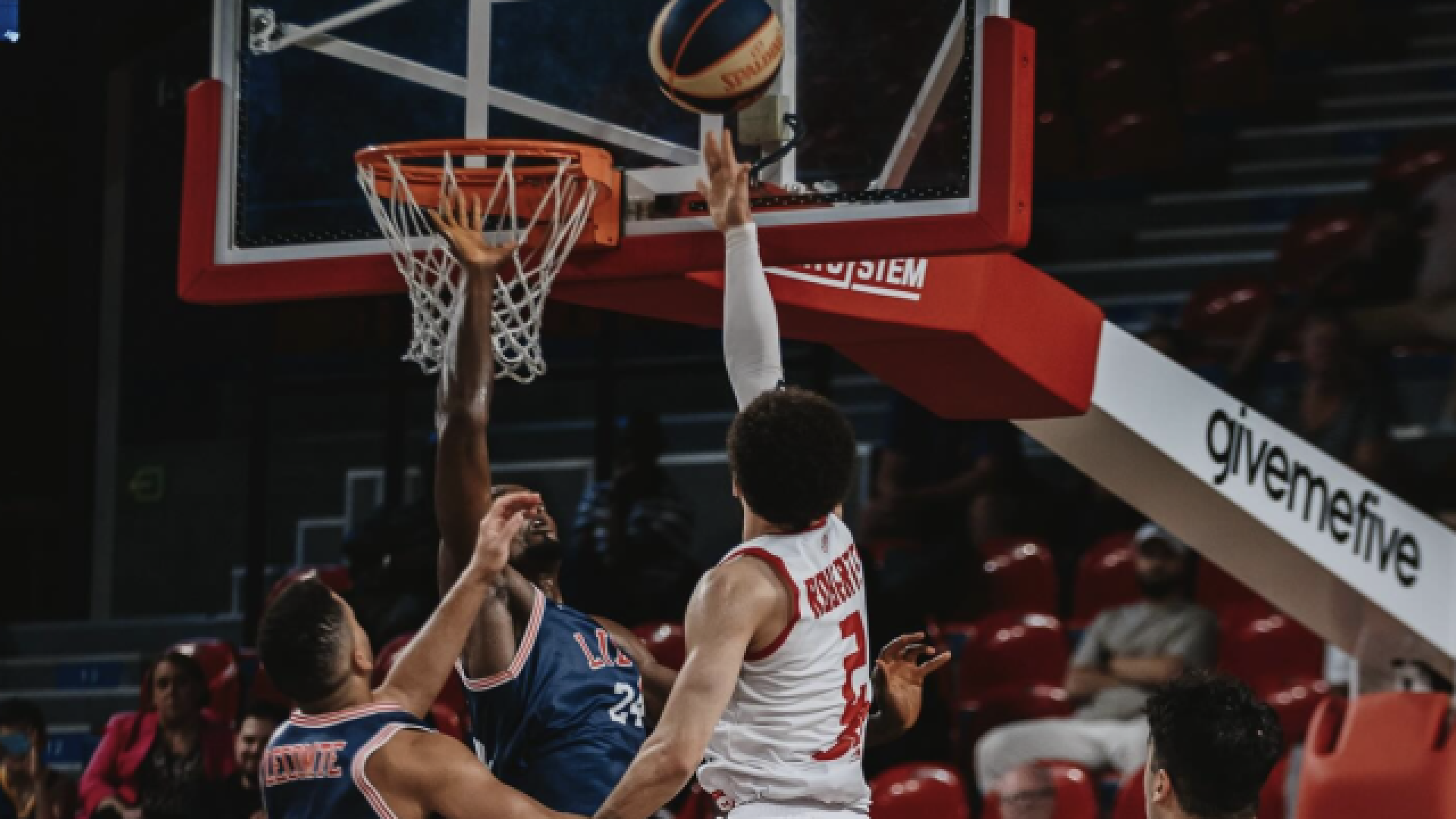 Liège Basket s'incline face au Spirou Charleroi