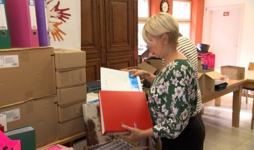Liège : distribution de fournitures scolaires par l'asbl Vaincre la pauvreté