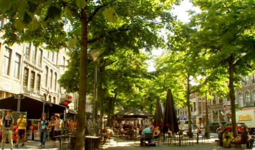 Liège : Place du Marché piétonne durant l'été