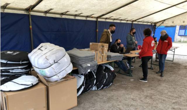 Liège: une aide quotidienne pour les SDF au Parc Astrid