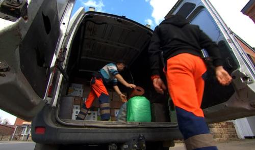 Lincent : Départ d'un convoi humanitaire en direction de la frontière ukrainienne