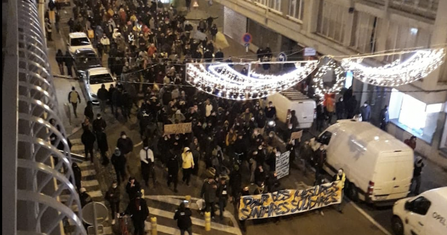 Manifestation anti-couvre-feu à Liège : 500 manifestants et 17 arrestations