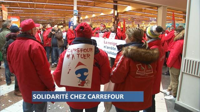 Manifestation devant le Carrefour Belle Ile