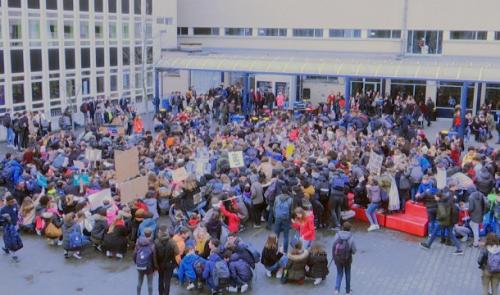 Manifestation pour le climat à l'Athénée de Chênée