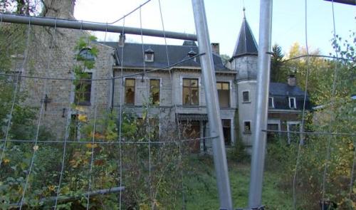 Manoir de Chaudfontaine: permis suspendu