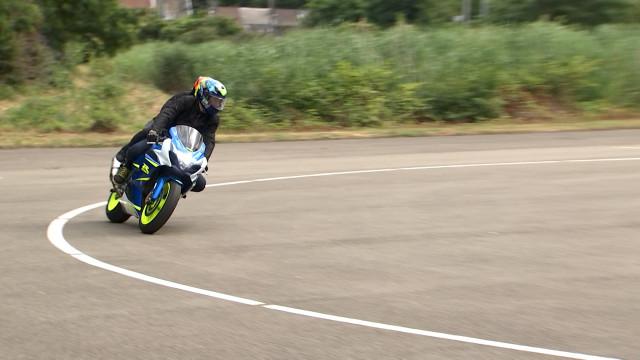 Moins de vroum vroum chez les motards ?