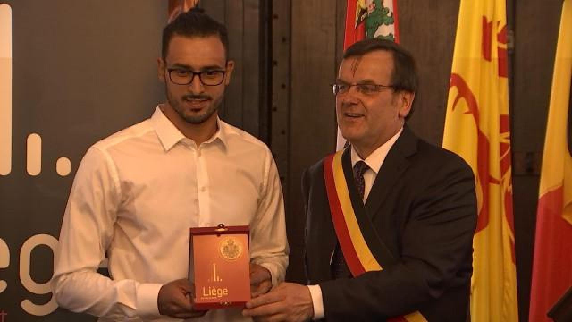 Nacer Chadli, nouveau citoyen d'honneur de la ville de Liège 