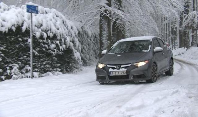 Conduite sur neige: comment s'y prendre ?