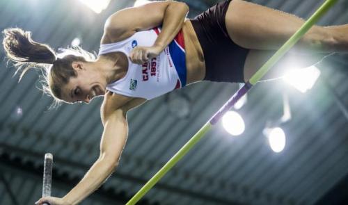 Nouveau record: Fanny Smets au sommet de sa barre !