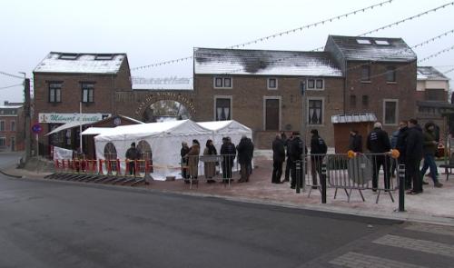 Nouvelle place pour "le plus petit marché de Noël de Belgique"