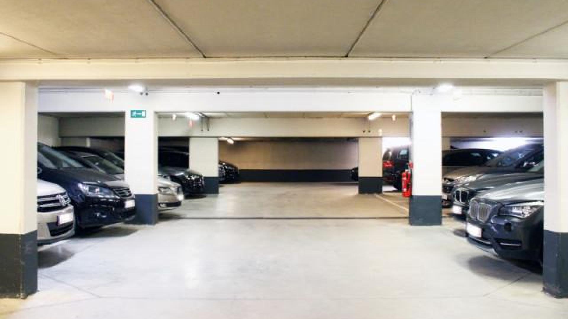 Parking Saint Lambert inondé. La Protection Civile en renfort