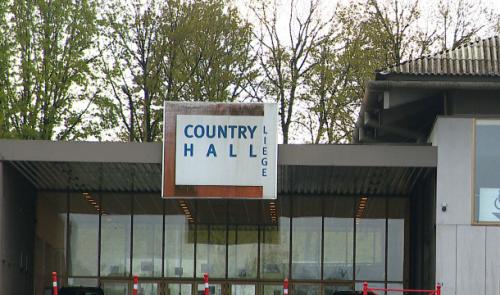 L'avenir du Country Hall est toujours incertain