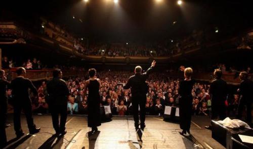 Pierre Theunis et ses musiciens, chez vous, en concert !