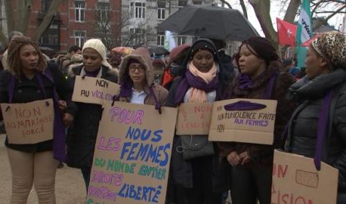 Plusieurs centaines de personnes à la 3e édition de la cycloparade féministe à Liège