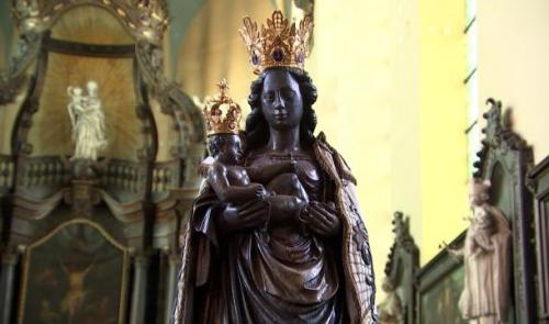 Portrait : mais qui est la Vierge Noire ? 
