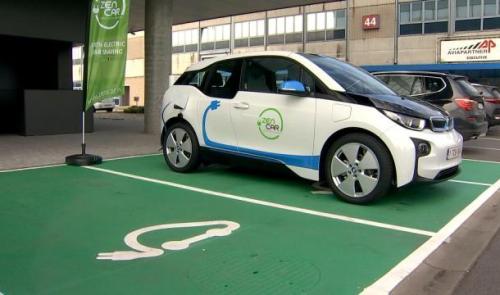Premiers pas liégeois de la voiture partagée électrique, à Liège Airport