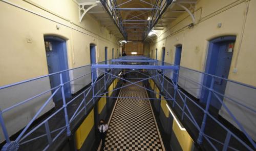 Prison de Huy : le seuil "acceptable" de population à nouveau dépassé