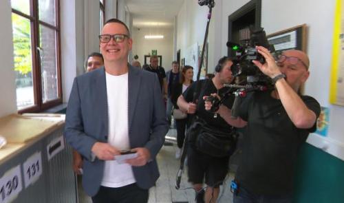 Raoul Hedebouw espère voir le PTB troisième groupe à la Chambre
