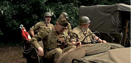 Reconstitution d'un camp militaire de la libération à Remicourt