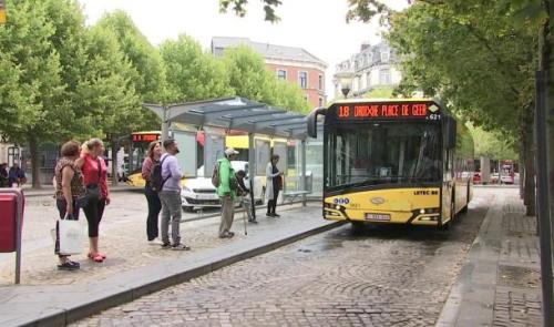 Retour à la gare des bus Léopold ! 