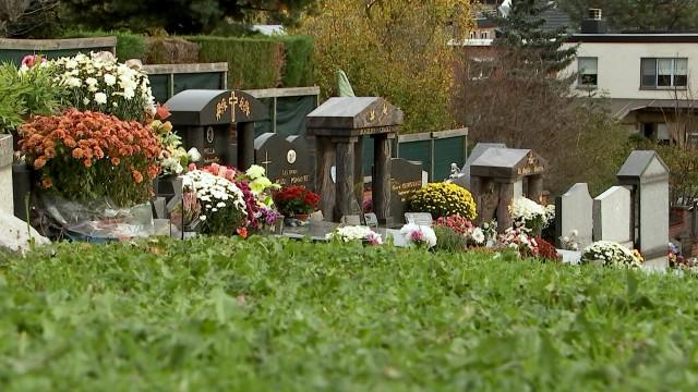 Visites dans des cimetières de plus en plus verts 