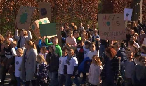 Saint-Georges : manifestation des enfants pour le climat